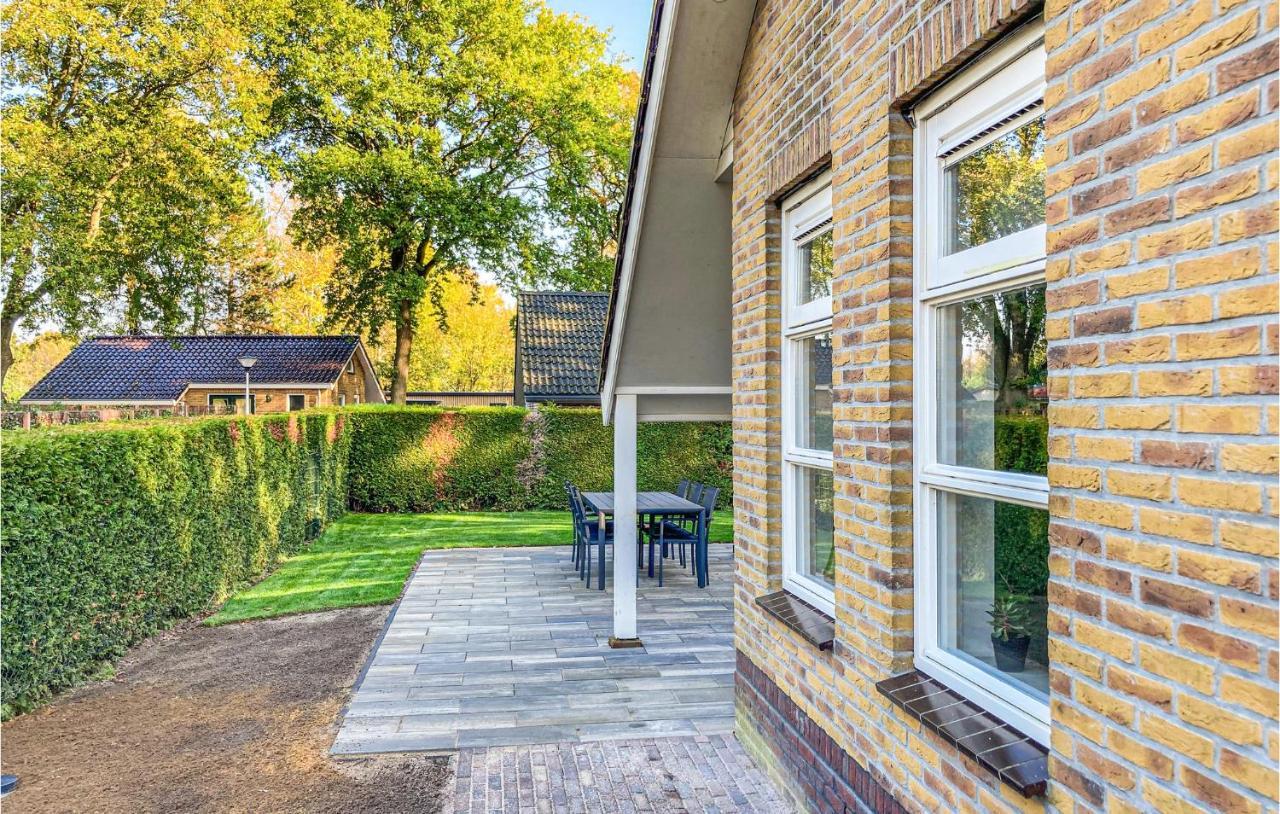 Nice Home In Putten With Kitchen Екстер'єр фото