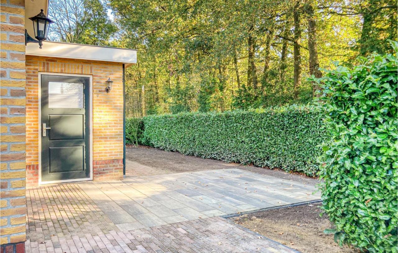 Nice Home In Putten With Kitchen Екстер'єр фото