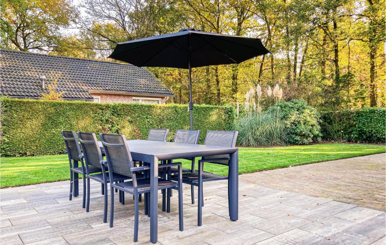 Nice Home In Putten With Kitchen Екстер'єр фото
